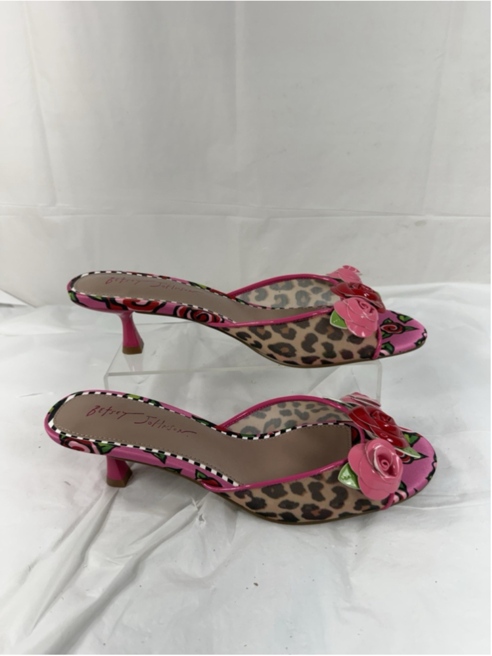 Betsey Johnson Lambert Rose Embellished Kitten Heel Dress Sandals 9.5 M - Picture 10 of 16